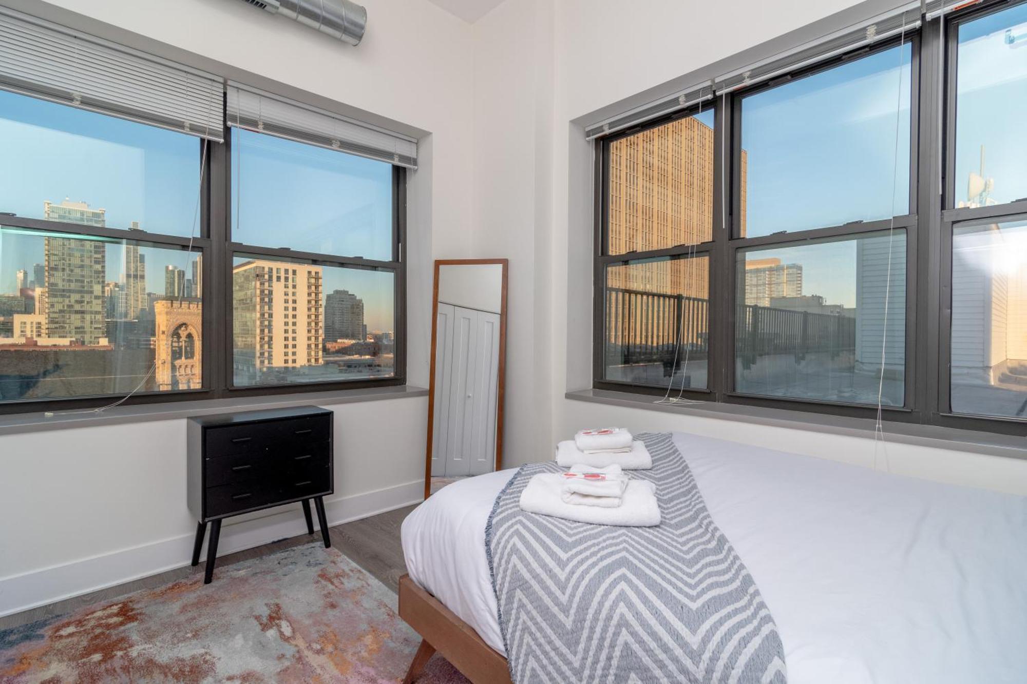 Mccormick Place 3Br Luxury Penthouse Duplex With Personal Rooftop And Optional Parking For 8 Guests In Chicago South Loop Buitenkant foto